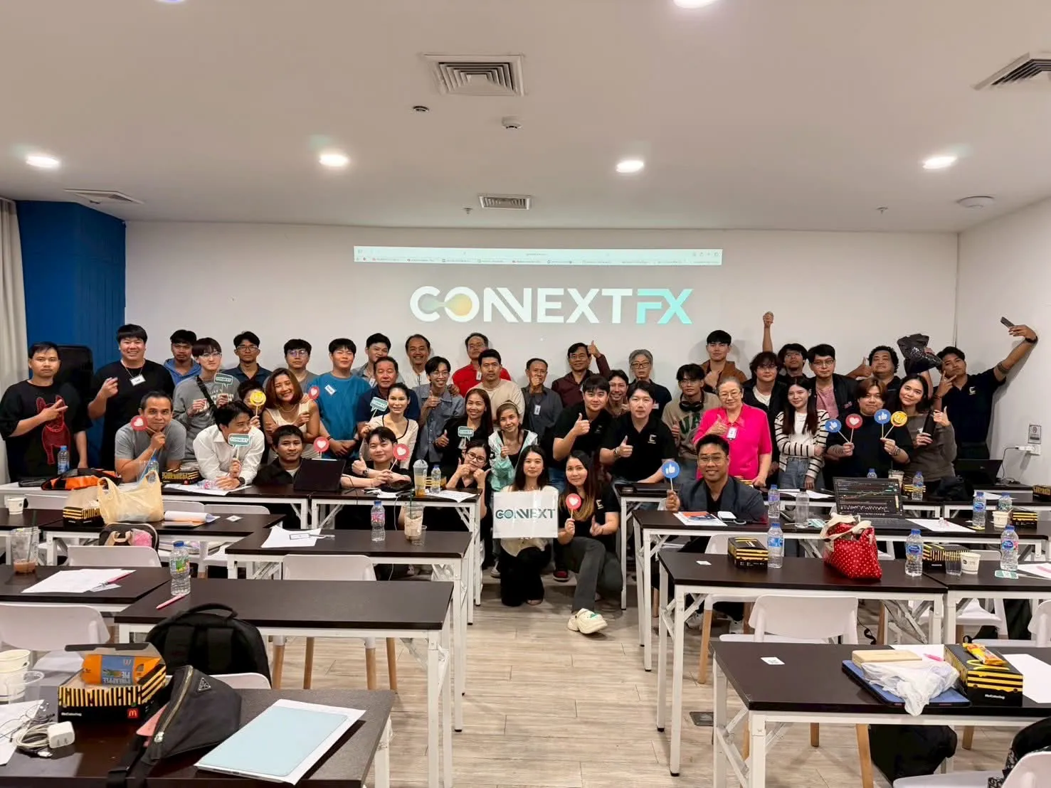 สัมมนาร่วมกับ Connext FX